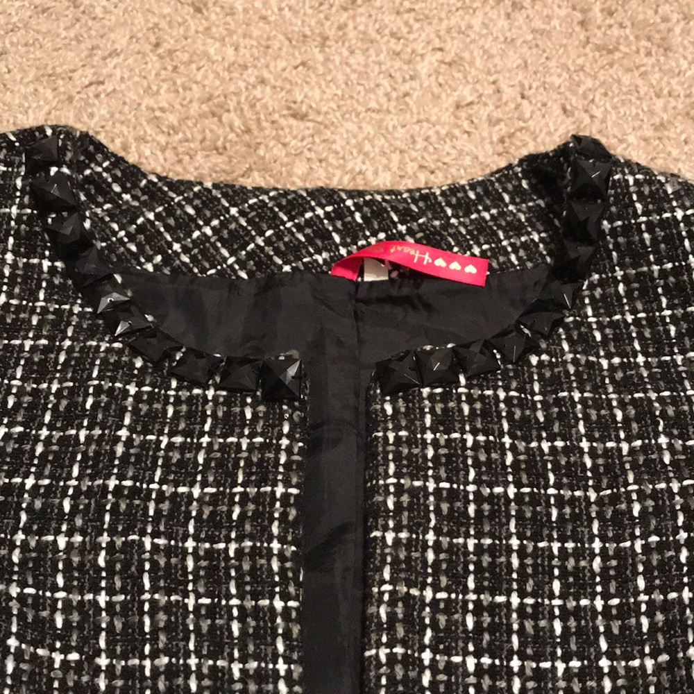 Beautiful blazer - Picture 2 of 2